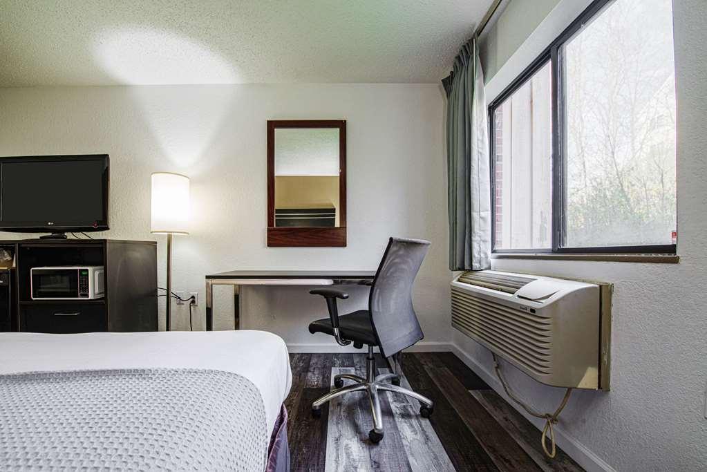 Econo Lodge Cleveland Southeast - Kent Streetsboro Quarto foto