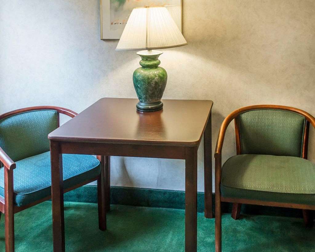 Econo Lodge Cleveland Southeast - Kent Streetsboro Quarto foto