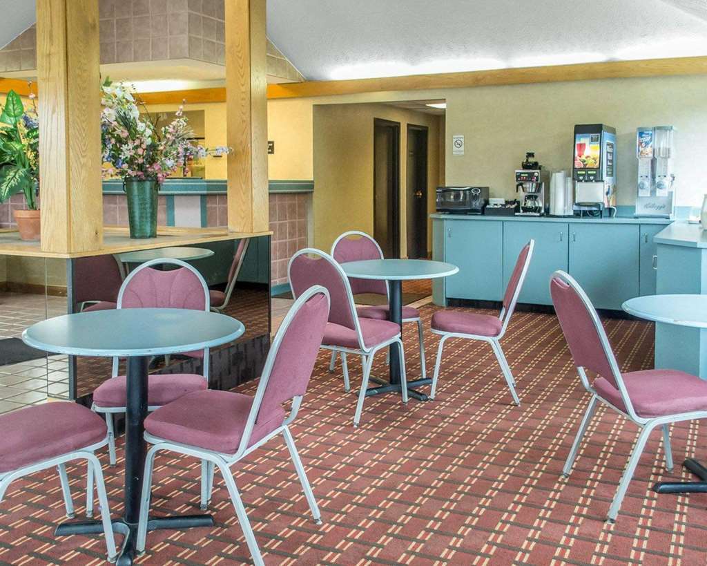 Econo Lodge Cleveland Southeast - Kent Streetsboro Restaurante foto